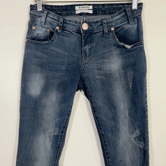 ONE TEASPOON | FREEBIRDS II  DISTRESS DARK WASH ANKLE ZIP JEANS - Picture 3 of 15